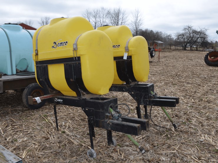 demco-saddle-tanks-with-frame-image-1