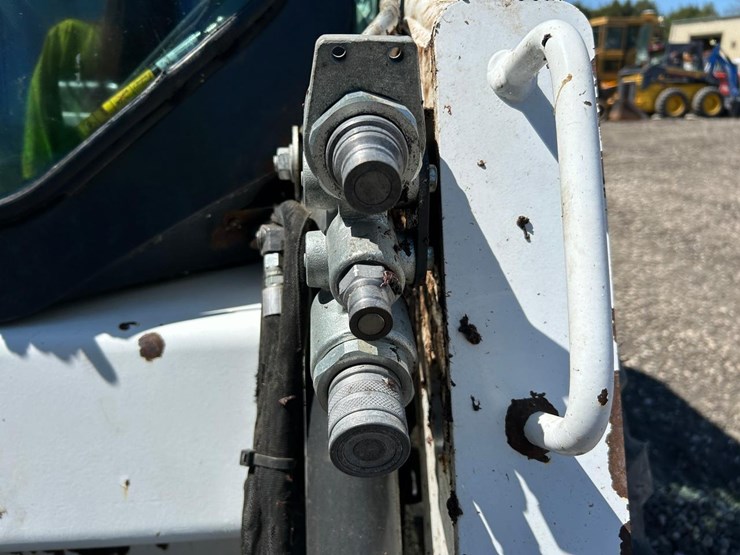 2023-bobcat-s450-image-11
