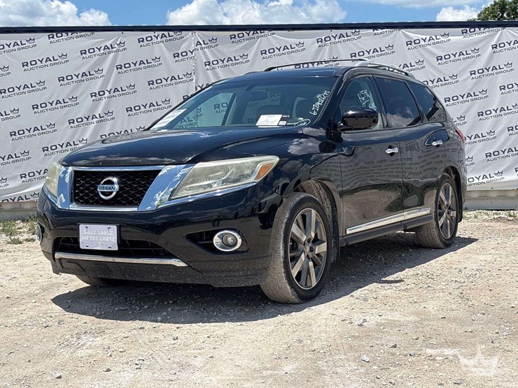 2014-nissan-pathfinder-image-1
