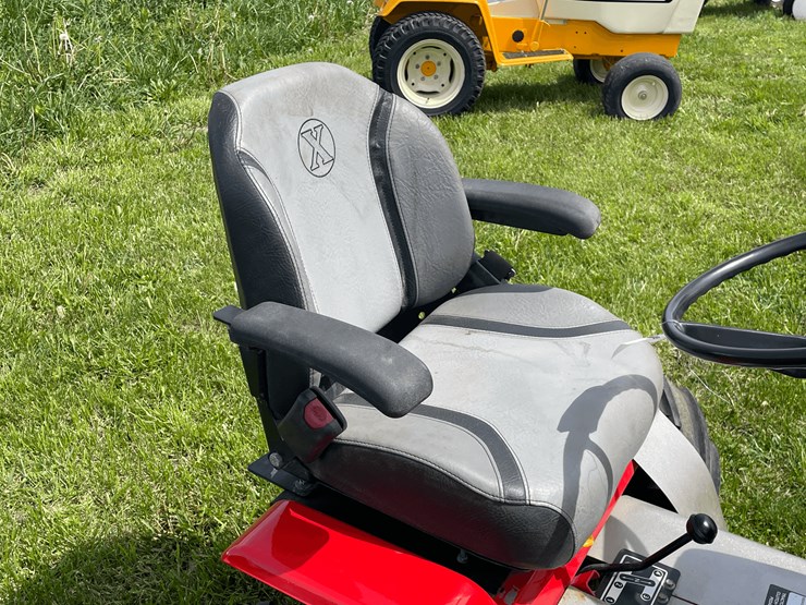 1976-massey-ferguson-10-image-25