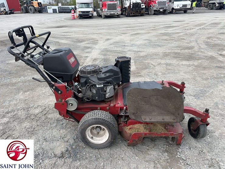 toro-turbo-force-36-commercial-walk-behind-mower-image-4