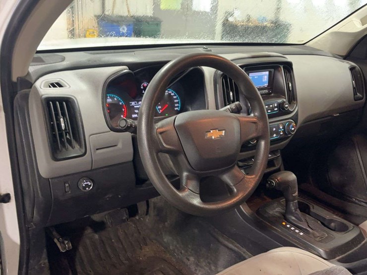 2015-chevrolet-colorado-image-19