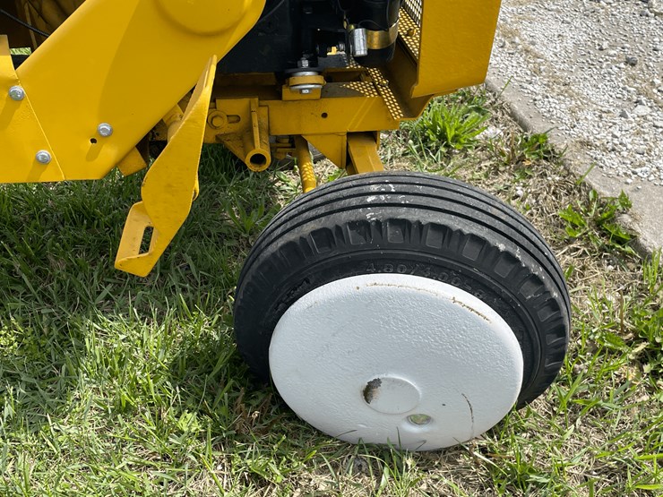 massey-ferguson-executive-image-39
