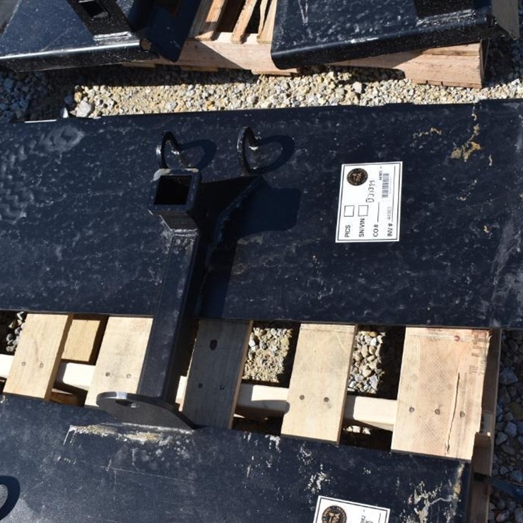 SKID STEER LOADER RECEIVE HITCH ATTACHMENT 44983