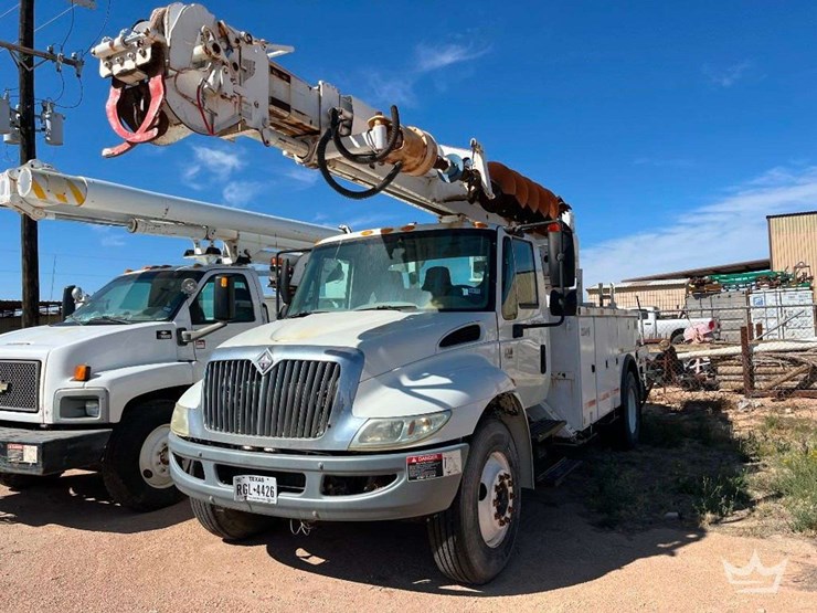 2005-international-durastar-4300-image-1