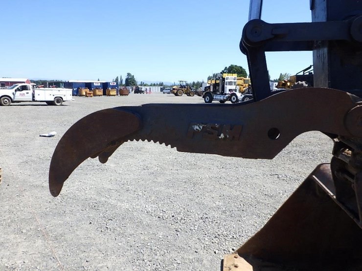 deere-245g-lc-image-29