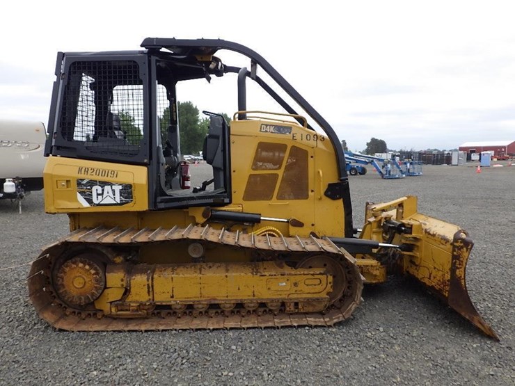 2015-caterpillar-d4k2-lgp-image-4