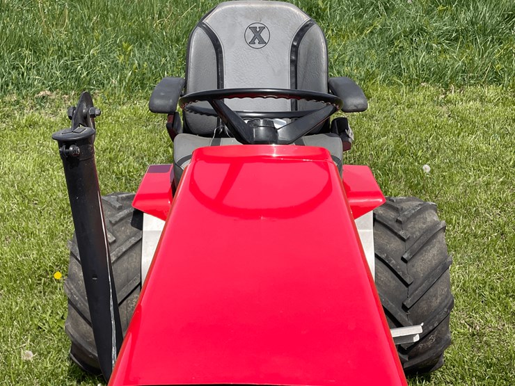 1976-massey-ferguson-10-image-12