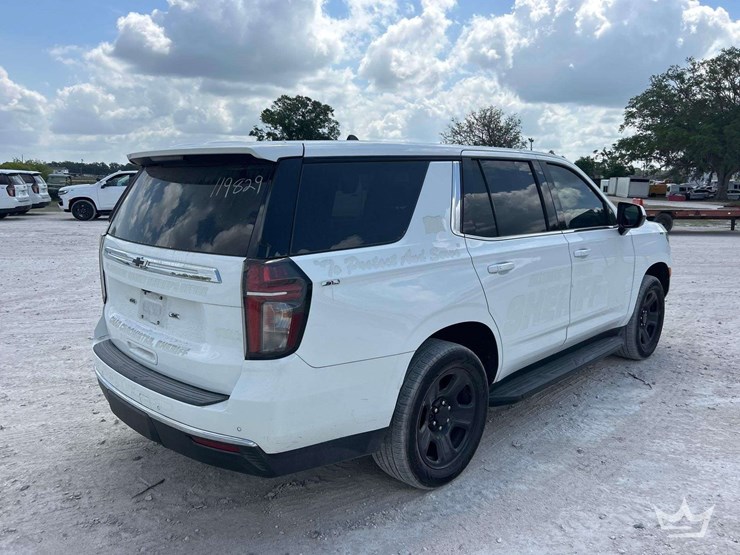 2024-chevrolet-tahoe-image-3