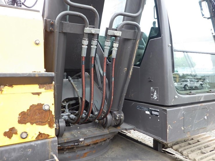 2018-volvo-ecr235el-image-31