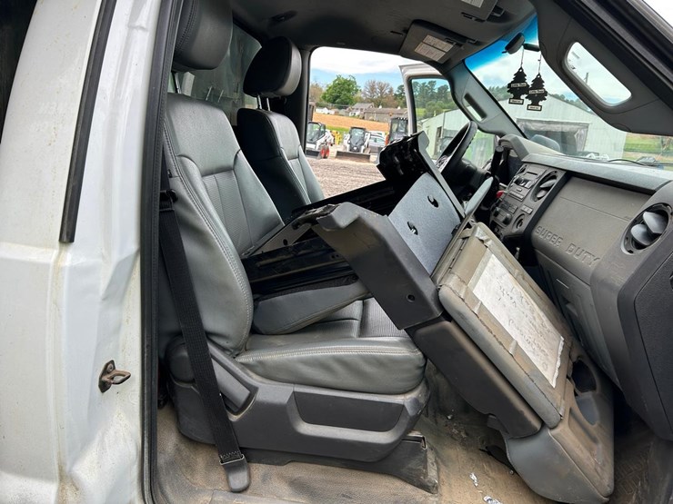 ford-f550-image-13