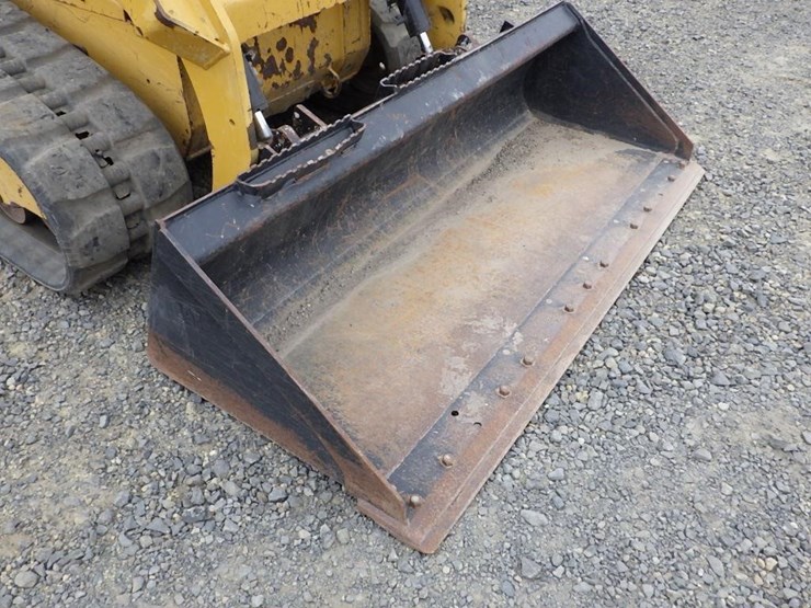 2021-caterpillar-259d3-image-14