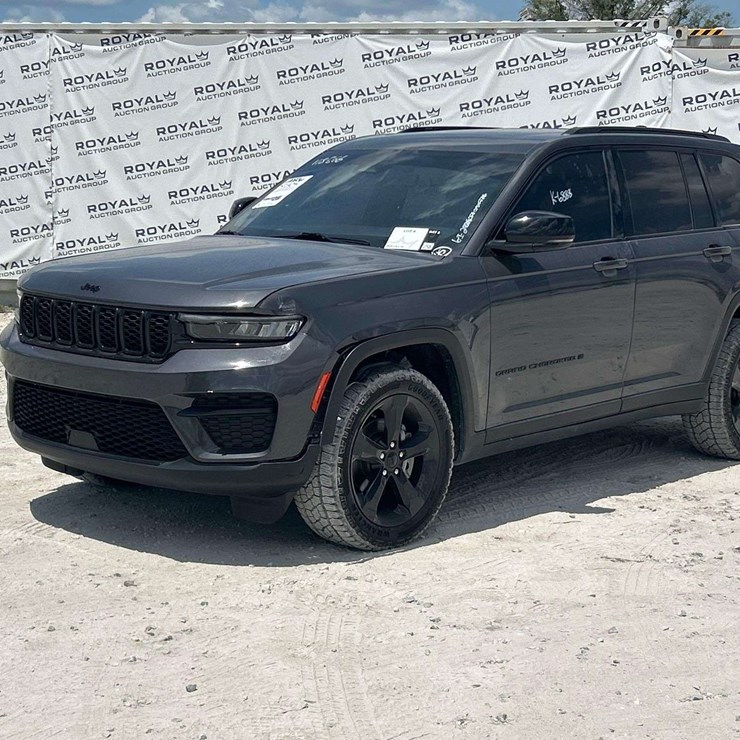 2023 JEEP GRAND CHEROKEE
