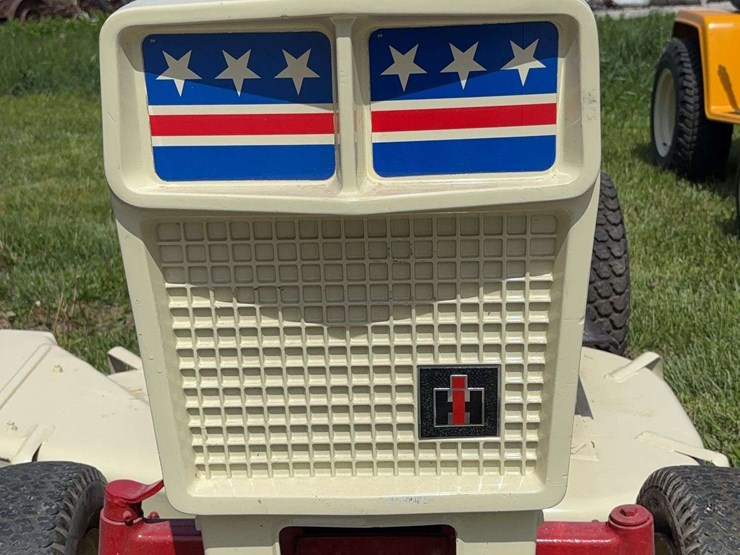 1975-cub-cadet-76-“spirit-of-‘76”-image-11