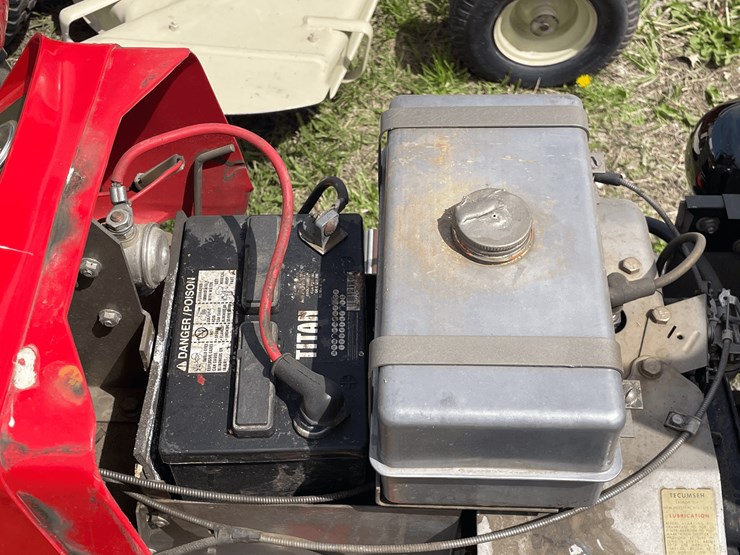 1971-massey-ferguson-7-image-36