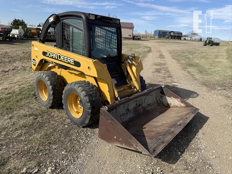 deere-250-image-2