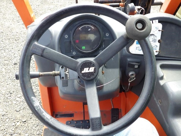 2015-jlg-g5-18a-image-26