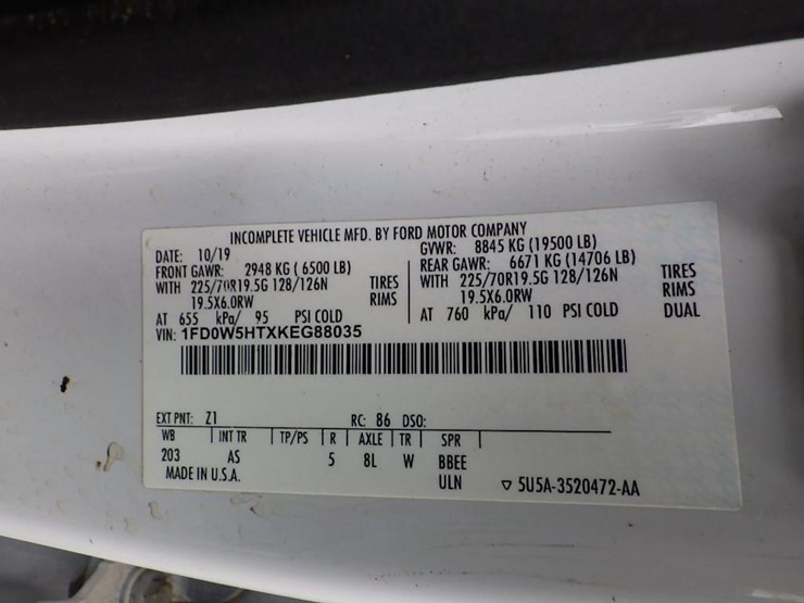 2020-ford-f550-image-42