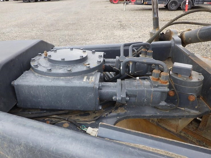 2016-deere-772gp-image-24