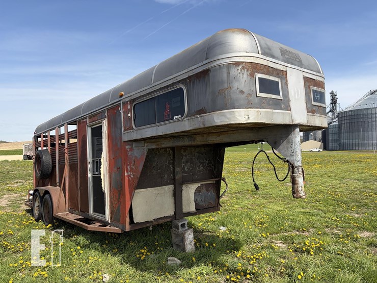 livestock-trailer-541-image-4