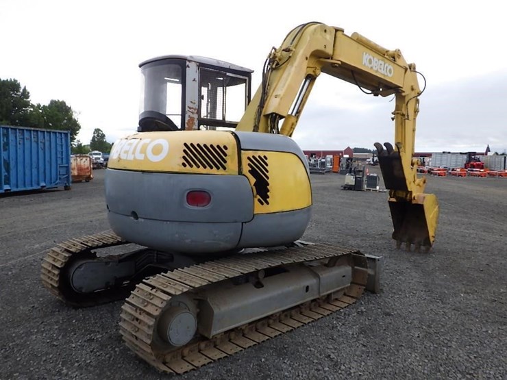 kobelco-hydraulic-excavator-image-4