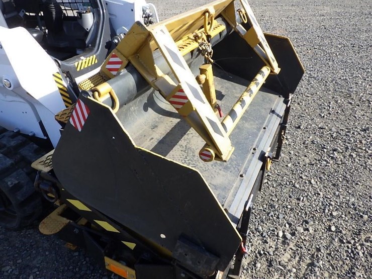 2022-bobcat-t550-image-29