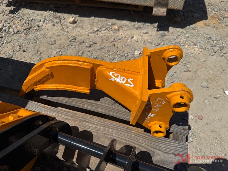 mini-excavator-ripper-image-1