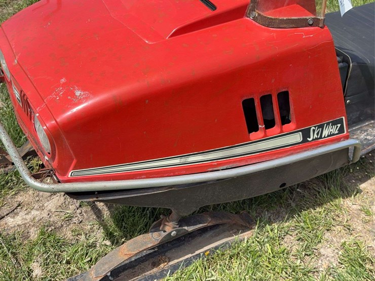 1972-massey-ferguson-300-image-11