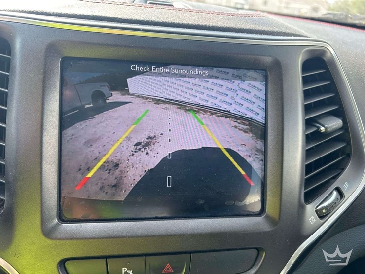 2019-jeep-cherokee-image-16