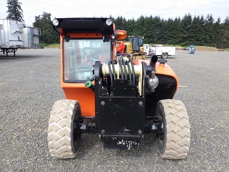 2017-jlg-g5-18a-image-6