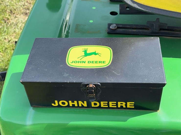 john-deere-322-image-31