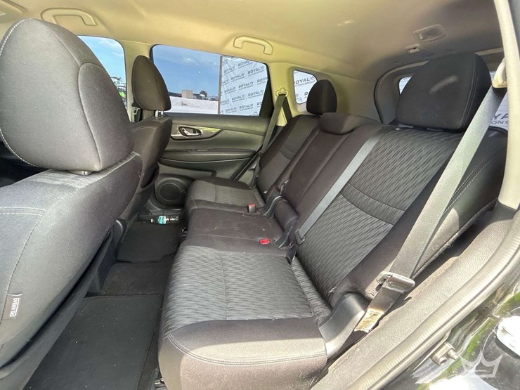 2018-nissan-rogue-image-21