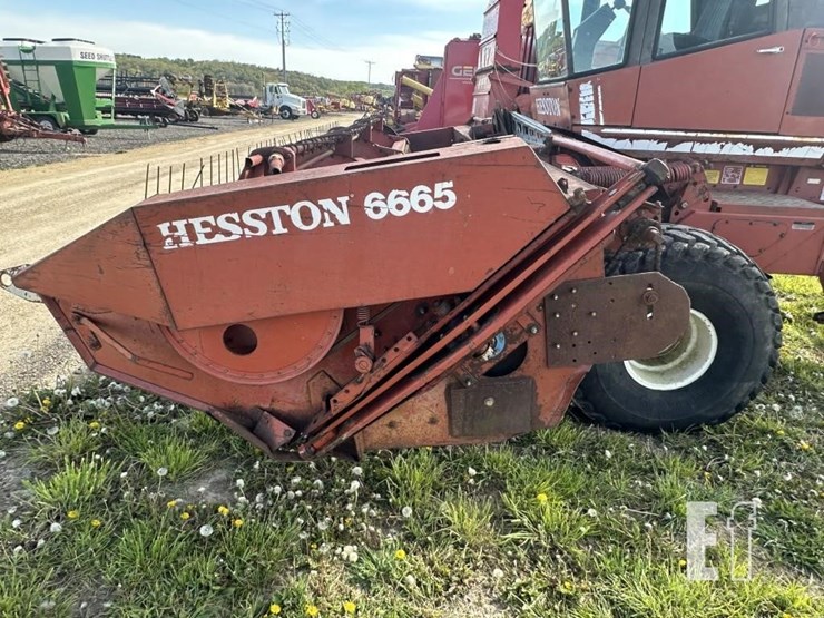hesston-6650-image-17