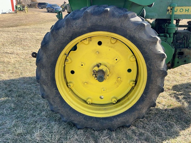 john-deere-720-image-43