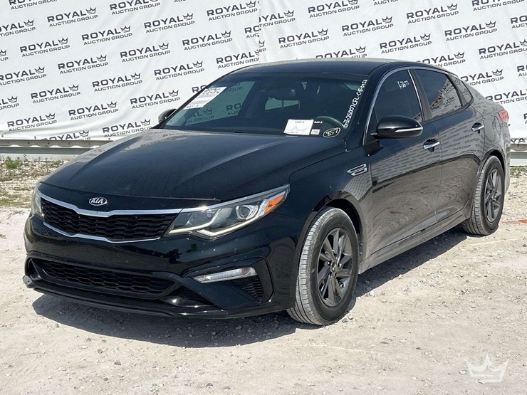 2019-kia-optima-sedan-image-1