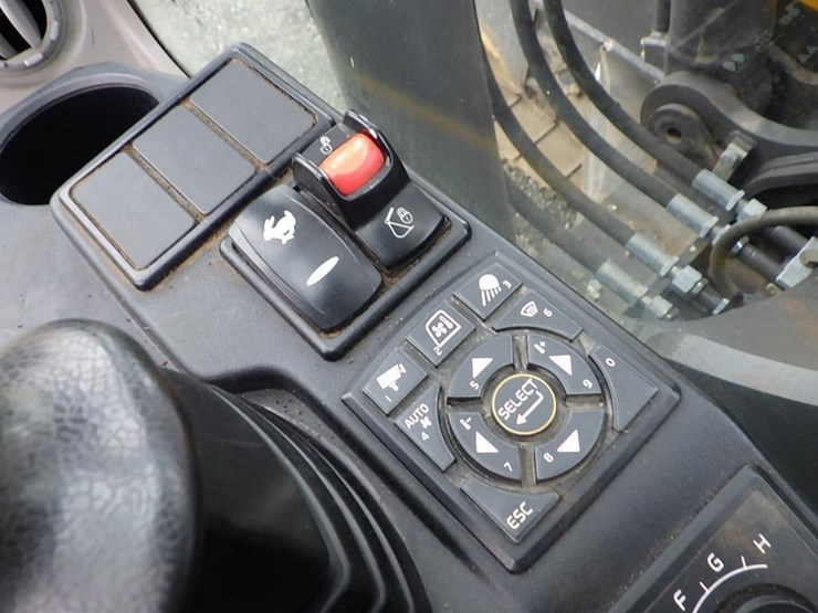 2018-volvo-ecr235el-image-53