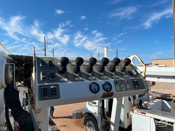 2011-international-workstar-7300-image-19
