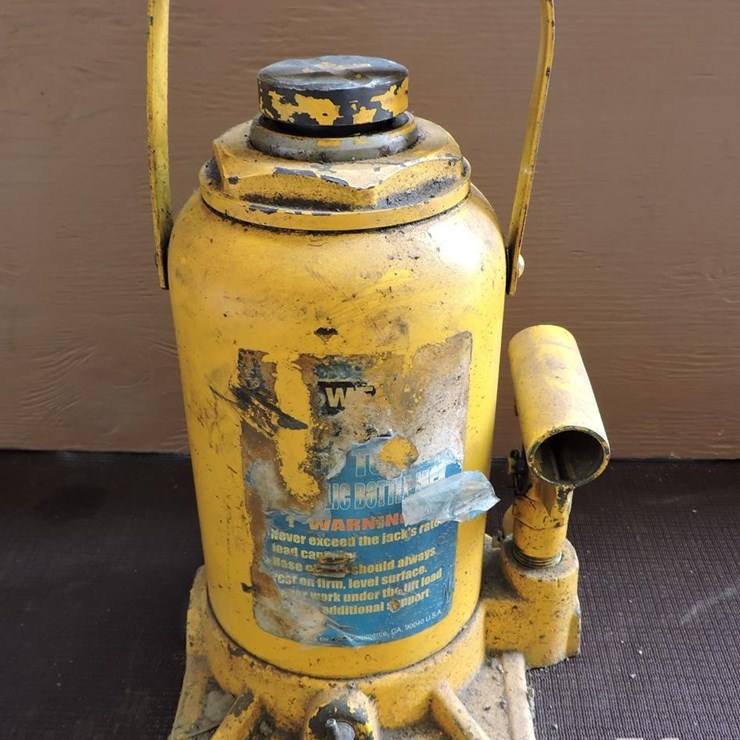 HYDRAULIC JACK, (NO HANDLE)