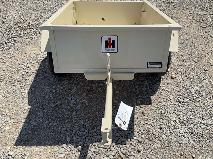 international-harvester-2-lawn-cart-image-6