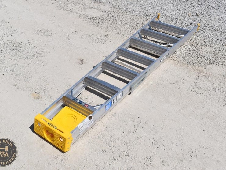 werner-step-ladder-44950-image-2