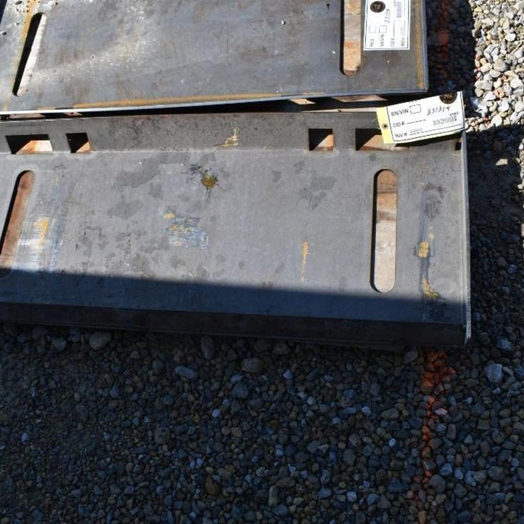 SKID STEER PLATE 44968
