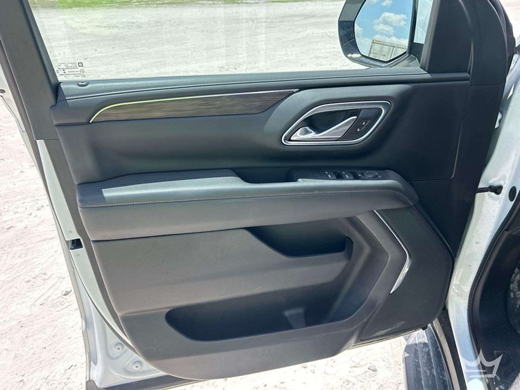 2021-chevrolet-tahoe-image-14