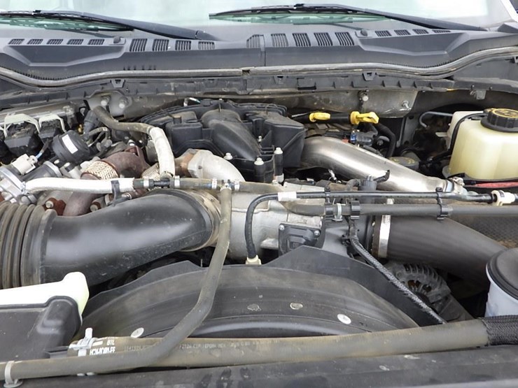 2020-ford-f550-image-15