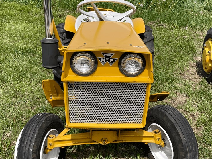 massey-ferguson-executive-image-21