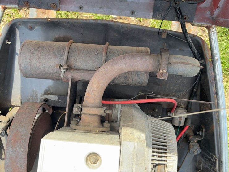 1972-massey-ferguson-300-image-34