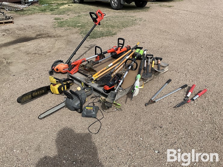 landscaping-tools-image-1