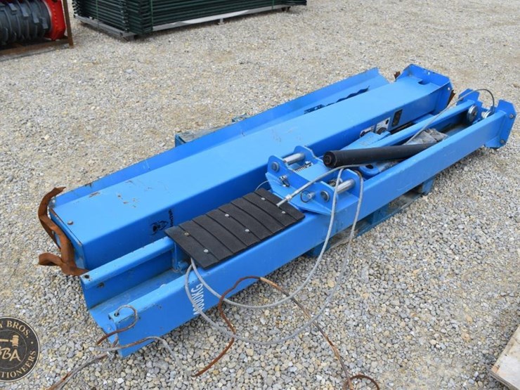 bisontek-two-post-car-lift-41225-image-4