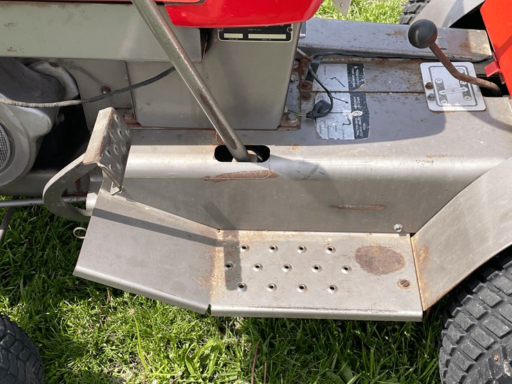 1972-massey-ferguson-12-image-15