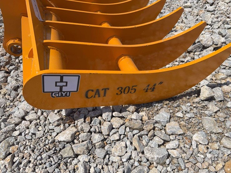 2026-giyi-44"-excavator-rake-image-5
