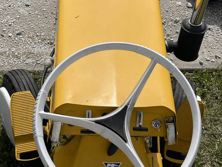 massey-ferguson-executive-image-27